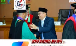 SEKDA PADANG LAWAS PANGUHUM NASUTION RAIH GELAR DOKTOR DI UNIVERSITAS SUMATERA UTARA.