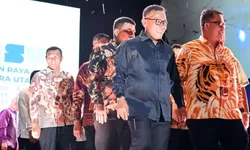 Bupati Tapteng Hadiri Pembukaan PRSU Ke-50, Mengusung Tema "Harmoni Emas", Momentum Kebangkitan Ekonomi dan Budaya Sumatera Utara