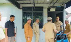 Bupati Batu Bara Tinjau Bantuan Stimulan Pembangunan Rumah Pascabencana di Desa Sentang