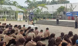 Edukasi Tertib Berlalu Lintas, Sat Lantas Polres Tanjung Balai Sambangi Siswa SMA 3