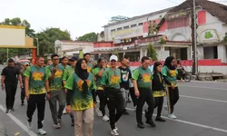 Jalan Santai, Senam Sehat, Kegiatan Rangkaian Festival Rakyat Nobar Bola Gembira digelar Kodim 0207/Simalungun.
