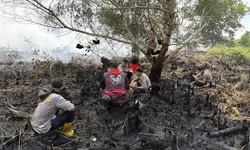 Lelahku untuk Kemanusiaan, Semoga Hujan Segera Turun