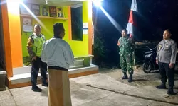 Jaga Keamanan dan Kenyamanan Warga, Babinsa Koramil Jatipurno Gelar Patroli Malam