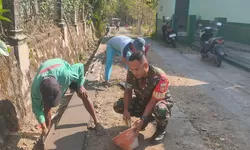 Babinsa Gesi Pimpin Aksi Gotong Royong, Talud Dibangun Demi Selamatkan Akses Warga