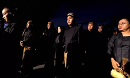 Ikuti Kirab 1 Suro Mangkunegaran, Respati Ajak Warga Solo Refleksi Diri