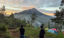 Cuma Modal Rp125 Ribu Bisa Camping Bonus View Merbabu, Bisa Bawa Keluarga bahkan Balita, Cek Lokasinya di Sini!