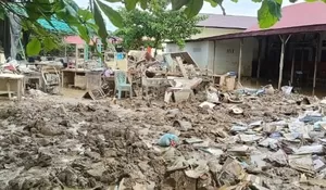 Sekolah di Tamiang masih berlumpur, Pemerintah Aceh target sekolah 5 Januari 2026