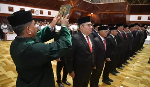 Berikut daftar pejabat eselon II Pemprov Aceh yang lantik Mualem