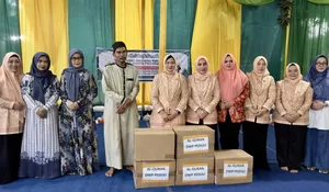 Isteri Sekda Aceh bukber dengan warga terdampak bencana