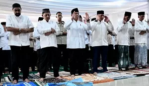 Presiden Prabowo Salat Idulfitri Bersama Masyarakat di Masjid Darussalam Aceh Tamiang