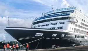 Ratusan Wisatawan Kapal Pesiar MS Azama Onward tiba Pulau Sabang