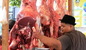 Pasar murah daging meugang Iduadha