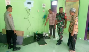 Protes LPJ APBG 2025, massa rusak kantor Keuchik di Batee