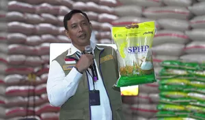 Bulog salurkan bantuan pangan beras capai 60 persen, pastikan kondisi stok aman