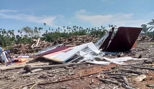 58 Unit Huntara rusak diterjang angin kencang, penyintas bencana kembali tempati tenda darurat di Aceh Utara