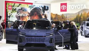 Imbas konflik Timur Tengah, segini Toyota pangkas produksi hingga 2027