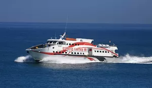 Kapal penyeberangan tambah trip selama liburan