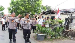 Angin kencang rusak atap rumah dinas asrama Polri di Banda Aceh