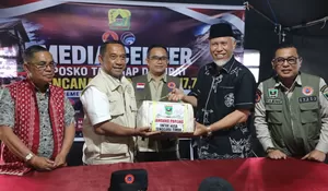2,2 ton rendang untuk warga terdampak gempa di NTT, ini daerah penyumbang