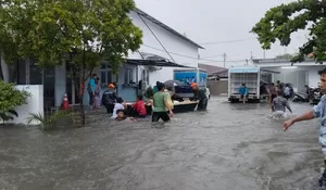 Banjir Kota Padang mulai surut,  catat statusnya sekarang