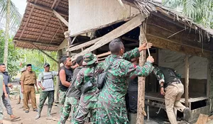 Hunian reyot guru ngaji jadi rumah permanen, setelah TNI datang