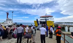 KMP Teluk Sinabang rusak berhasil dievakuasi, ratusan penumpang selamat 