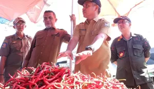 Pejabat Pemkab Aceh Barat sidak pasar, ada apa?