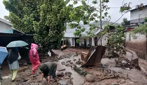 Dampak banjir bandang Solok, 100 unit rumah rusak dan satu warga meninggal
