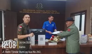 LSM Trinusa Laporkan Dua Sekolah di Lampung Selatan ke Kejaksaan Negeri