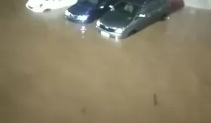 Parkiran RS Urip Sumoharjo Bandar Lampung Terendam Banjir