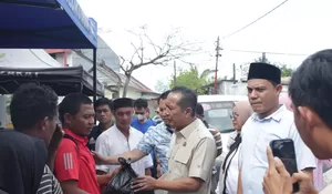 Di Tengah Puing Kebakaran, Syahruni Haris Datangi Korban dan Salurkan Bantuan