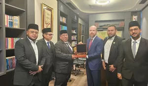 Bilal Erdogan Perkuat Barisan Pemuda Masjid Dunia
