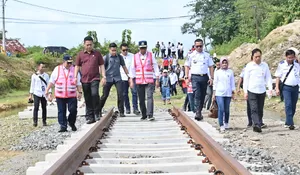 Proyek Jalur Kereta Api Maros-Mandai Dipercepat
