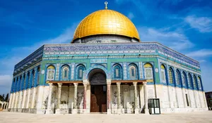 Menteri Inggris Tunaikan Salat di Masjid Al Aqsa