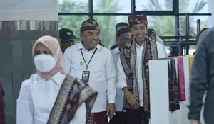 Pemkab Jembrana Sulap Bekas Terminal Cargo Jadi Sentra Tenun di Bali, Presiden Apresiasi