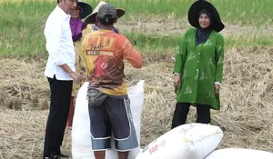 Petani Keluhkan Tingginya Harga Pupuk kepada Presiden