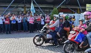 Seribuan Peserta Arus Mudik Gratis Naik Kapal Tiba di Tanjung Priok