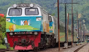 Sekjen DPR MoU dengan KAI dan KCIC Perkuat Keprotokolan