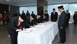 Mahfud MD Lantik 4 Pejabat Tinggi Madya Kemenkominfo