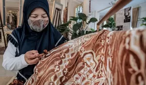 Wamenparekraf Sebut Batik Berperan Penting Sebagai Alat Diplomasi Budaya