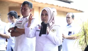 Perhutani Diminta Latih Masyarakat Ubah Eceng Gondok Jadi Kerajinan