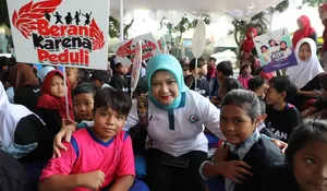 Sebanyak 1.680 Paket Ikan Sehat Dibagikan ke Anak-Anak Kurang Beruntung