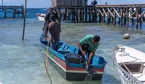 Canggih! PLN Hadirkan Perahu Listrik di Raja Ampat