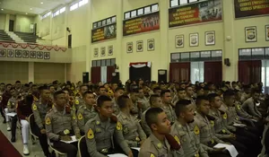 Kompolnas Usul Gaji Polisi Naik Setiap Tahun