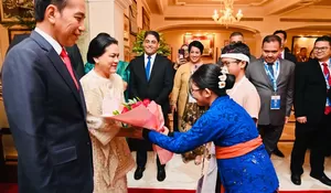 Alhamdullillah! Presiden Jokowi dan Ibu Iriana Tiba di New Delhi dengan Selamat