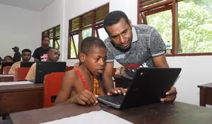 Guru dan Murid di Papua Barat Daya Tetap Semangat Belajar Meski Minim Fasilitas