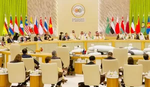 Jokowi Sampaikan Isu Ekonomi hingga Kemanusiaan di KTT ASEAN-GCC