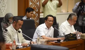 Gelar Rapat Pleno, Baleg Usul Revisi UU Pilkada Hindari Kekosongan Kepala Daerah