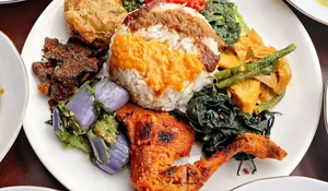 Nasi Padang dan Fakta Menariknya