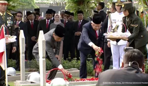 Presiden Pimpin Upacara Peringatan Hari Pahlawan di TMP Kalibata